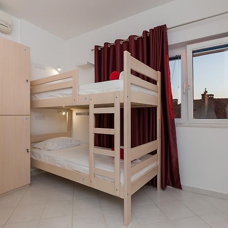 Hostel Free Bird (Adults Only) Dubrovnik Eksteriør billede